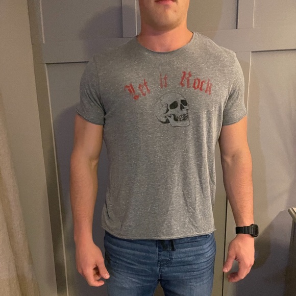 John Varvatos Other - John Varvatos size L t shirt